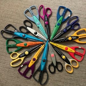 Lot of crafting scissors (14)